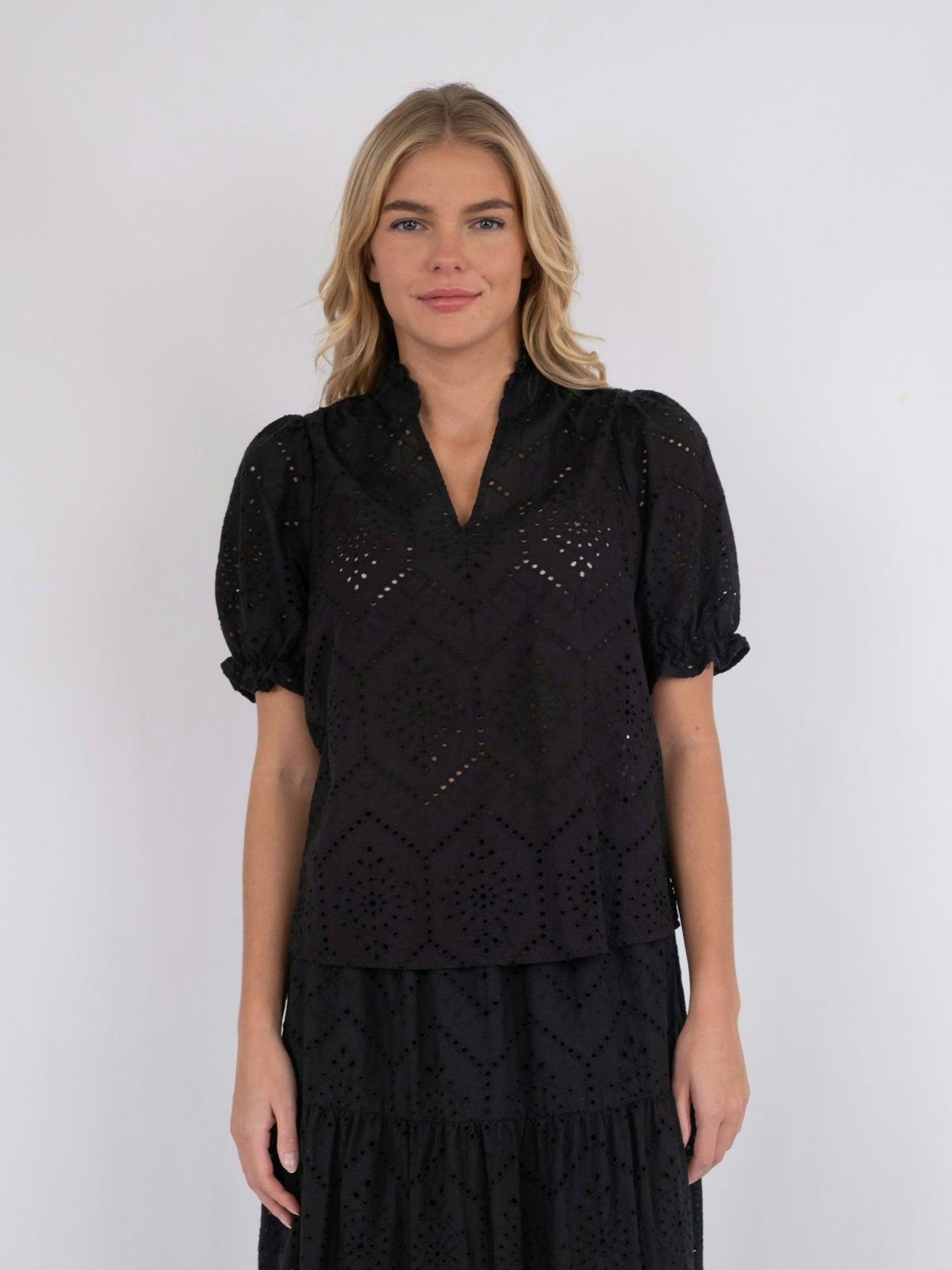 ODESA EMBROIDERY BLOUSE BLACK