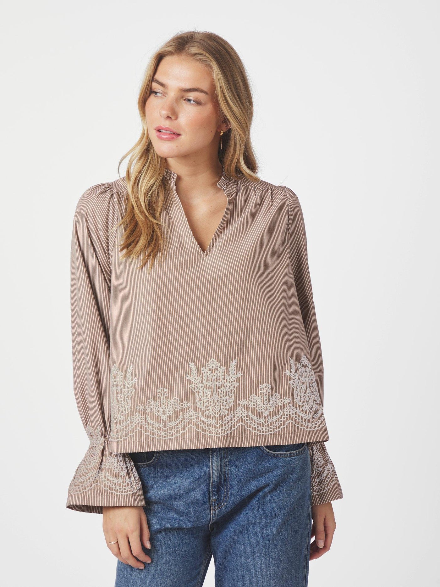 AMARA STRIPED BLOUSE CAMEL
