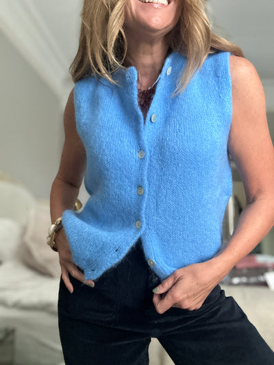 CLAUDY KNIT VEST CORN BLUE