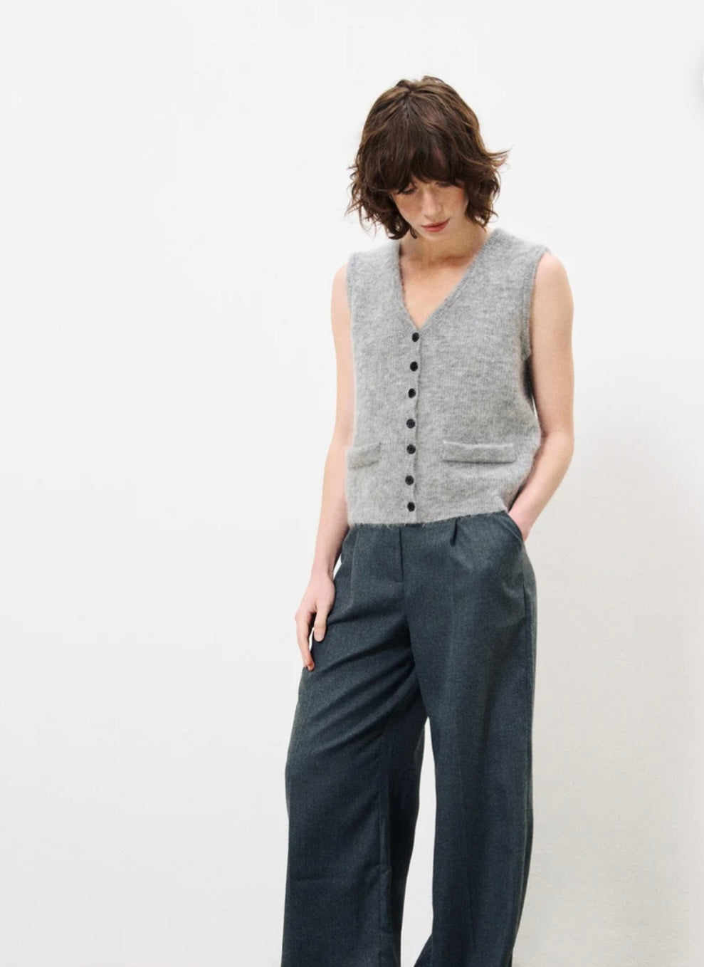 MELIZA VEST GREY