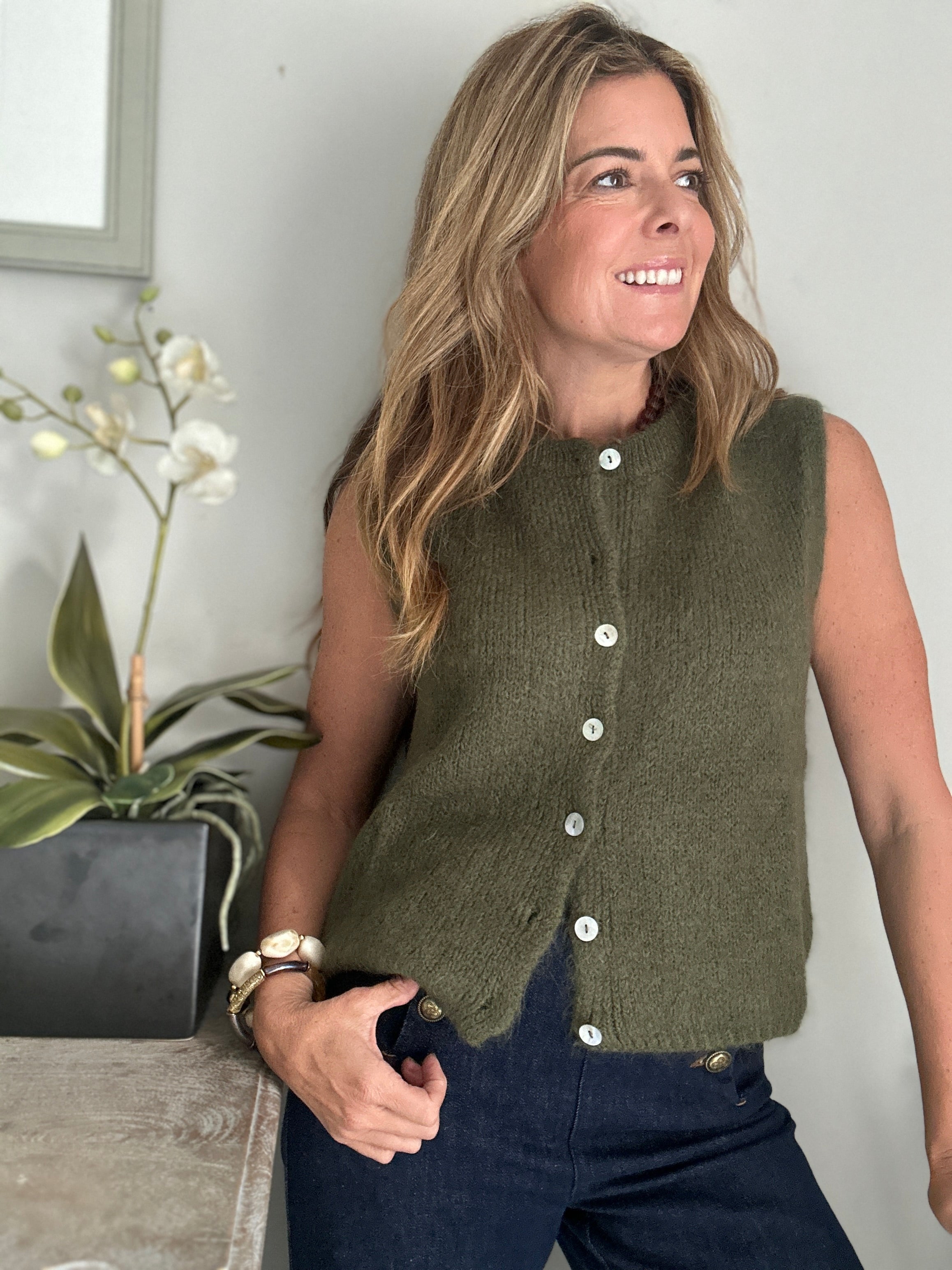 CLAUDY KNIT VEST KHAKI