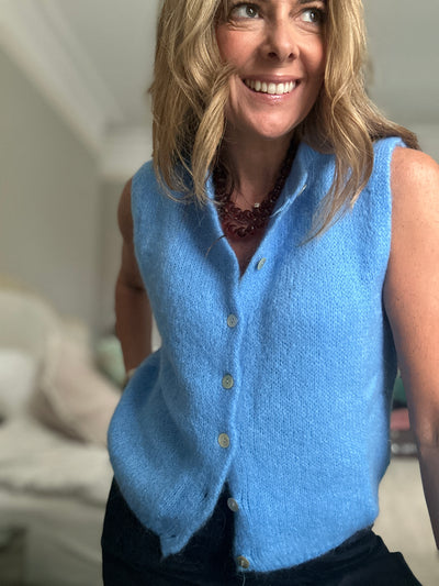 CLAUDY KNIT VEST CORN BLUE