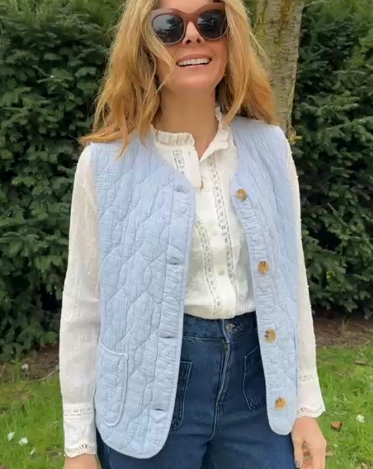 RIO QUILTED VEST LIGHT BLUE