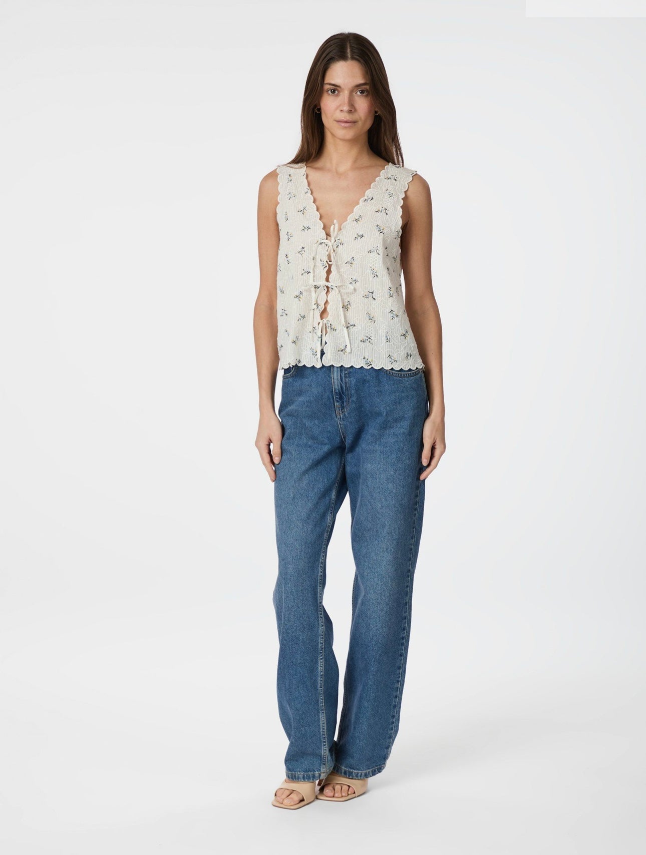 BIBI EMBROIDERY PRINT TOP