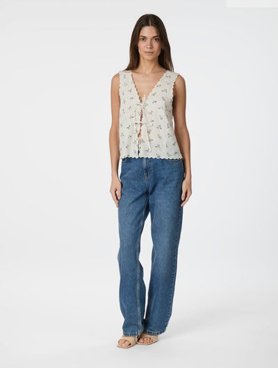 BIBI EMBROIDERY PRINT TOP