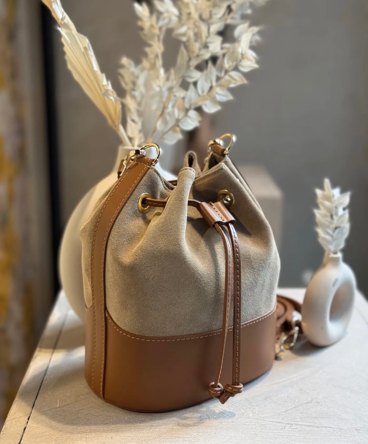 GARY BUCKET BAG TAUPE/CAMEL