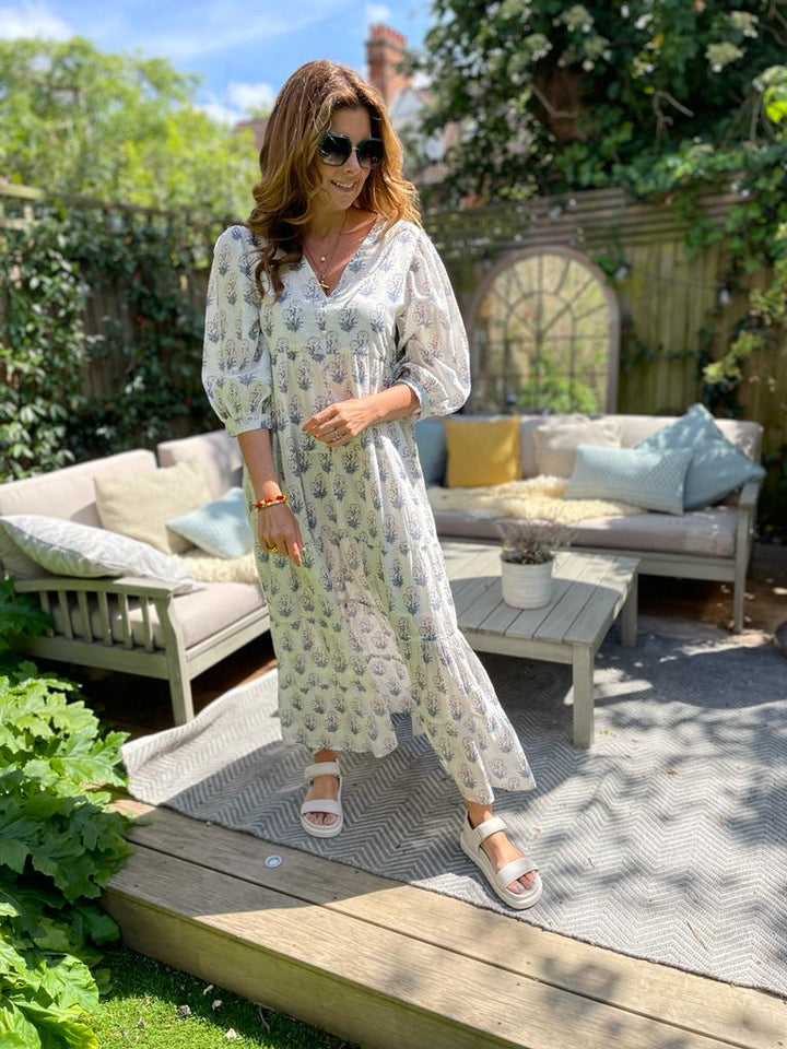 【Sezane】大人のニュートラルスタイル iaサングラス The Sézane & Sea NY Collab Is French-Girl Style Done The NYC Way